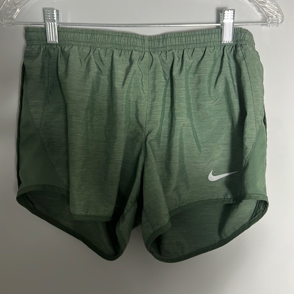 Women's Nike Tempo Green Brief-Lined Running Shorts Size Medium